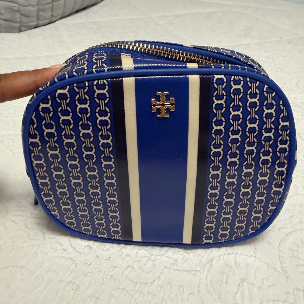 Tory Burch Navy and Cream Chain Pattern Cosmetic Bag